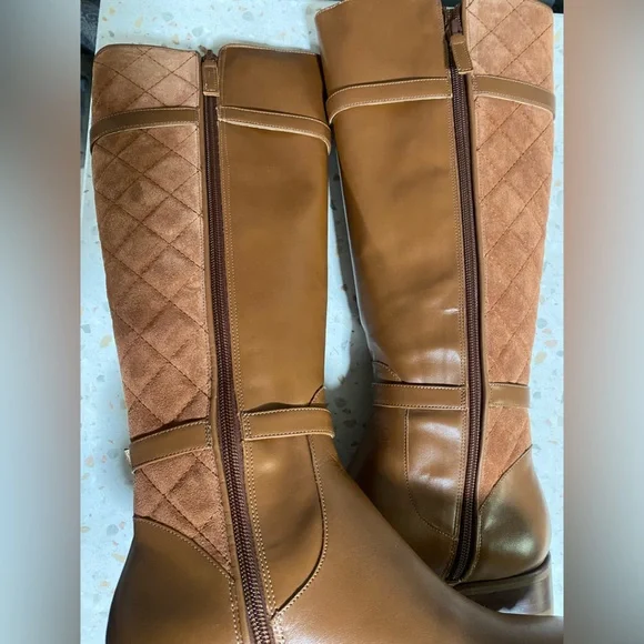 Women's Talbots Tish Tall Quilted Leather Lug Boots, Size 6.5 M - Picture 14 of 17